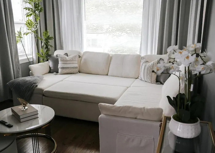 Sleeps7 • 2br • Coffee Station • Backyard W/ Grill *